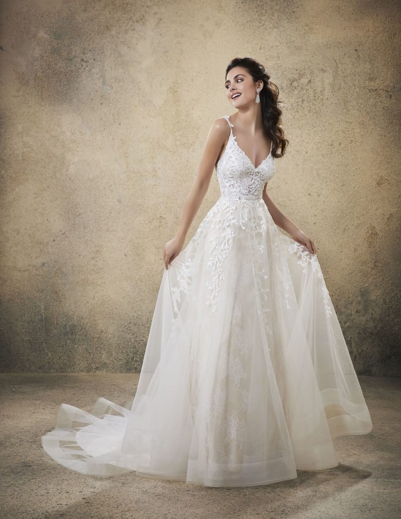 Abiti Sposa_Pizzo e Romantico_6911_MORILEE