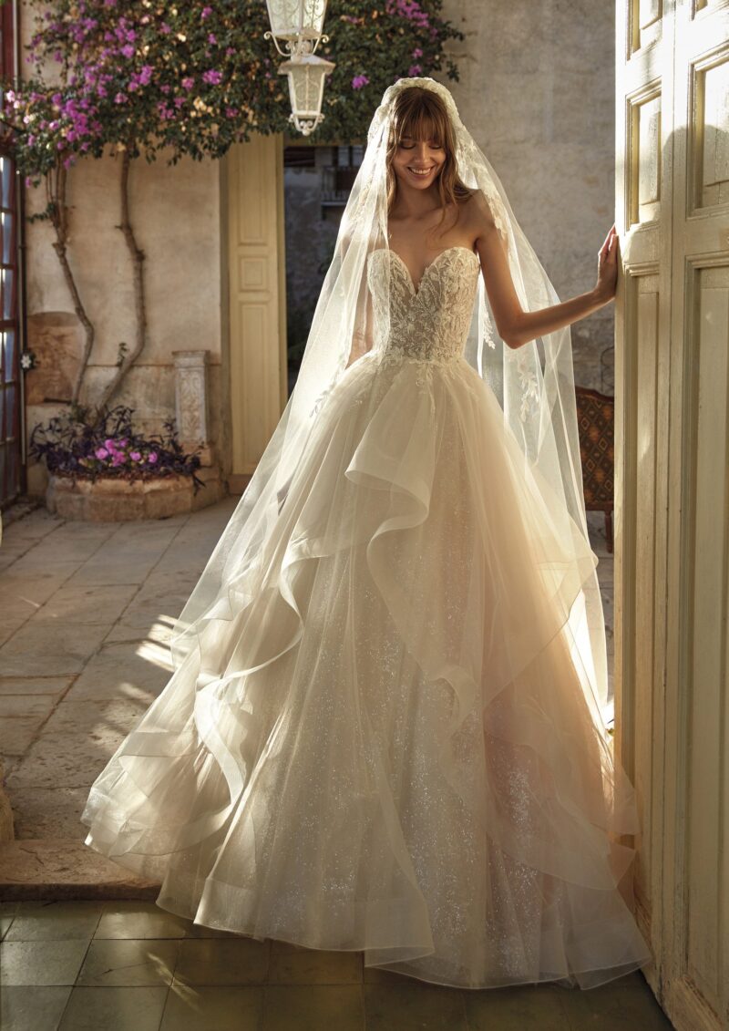 Abiti Sposa_Trendy Romantic_YARA_NICOLE SPOSE