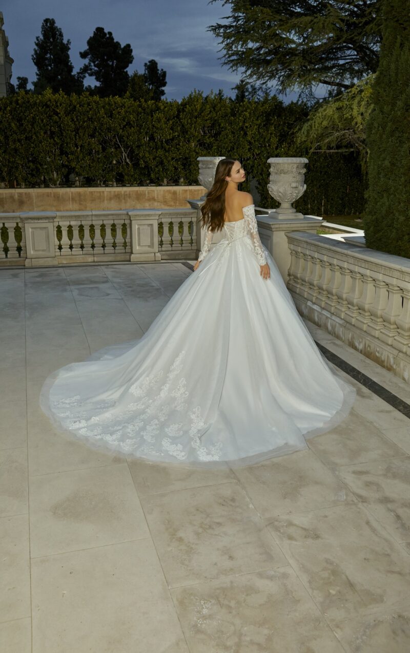 Abiti Sposa_Pizzo e Romantico_2667_MORILEE