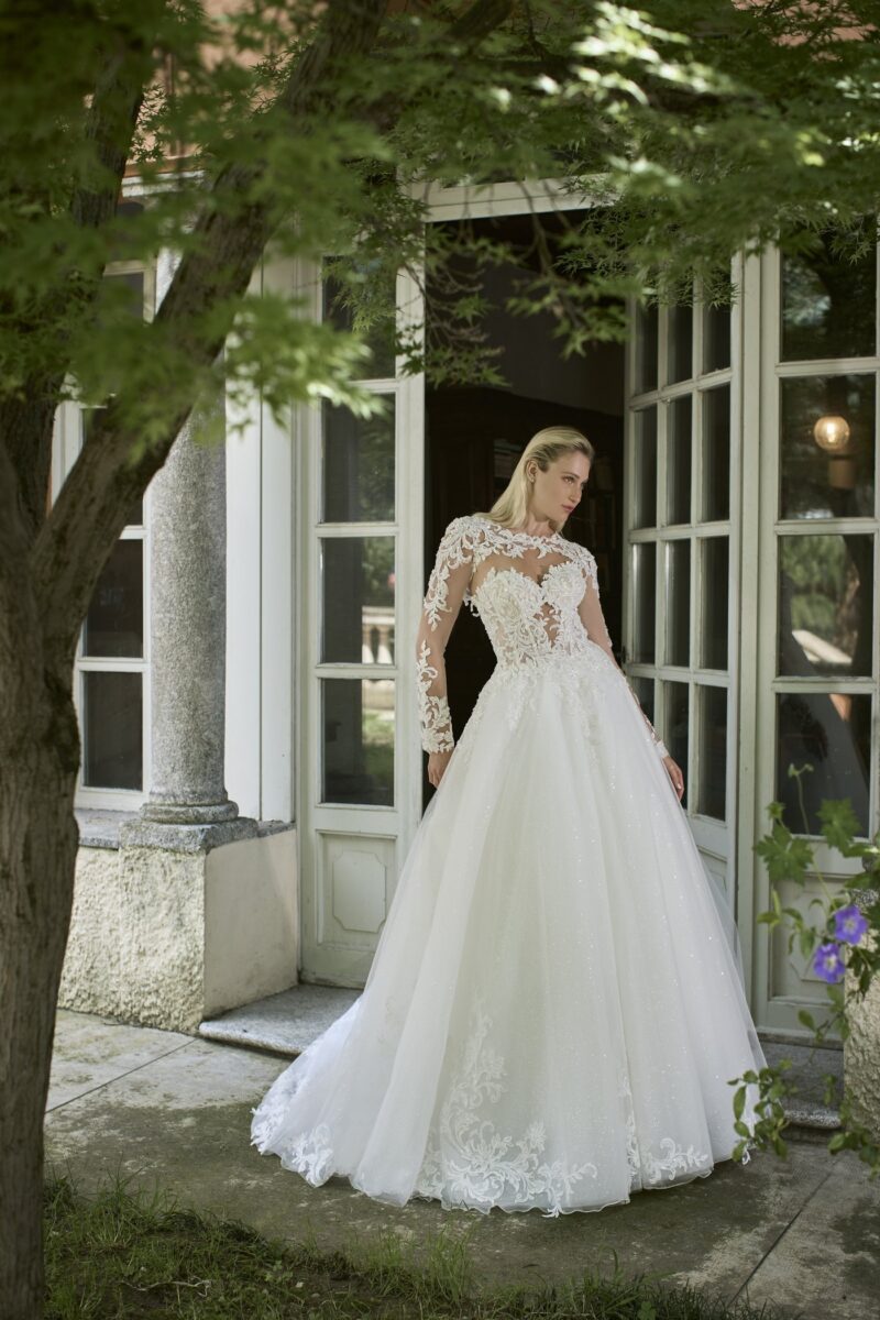 Abiti Sposa_Pizzo e Romantico_4398_VELA SPOSA