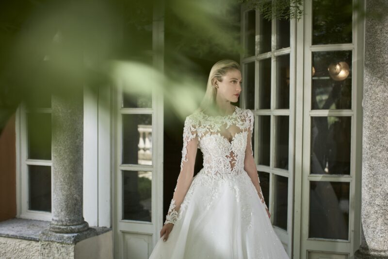 Abiti Sposa_Pizzo e Romantico_4398_VELA SPOSA