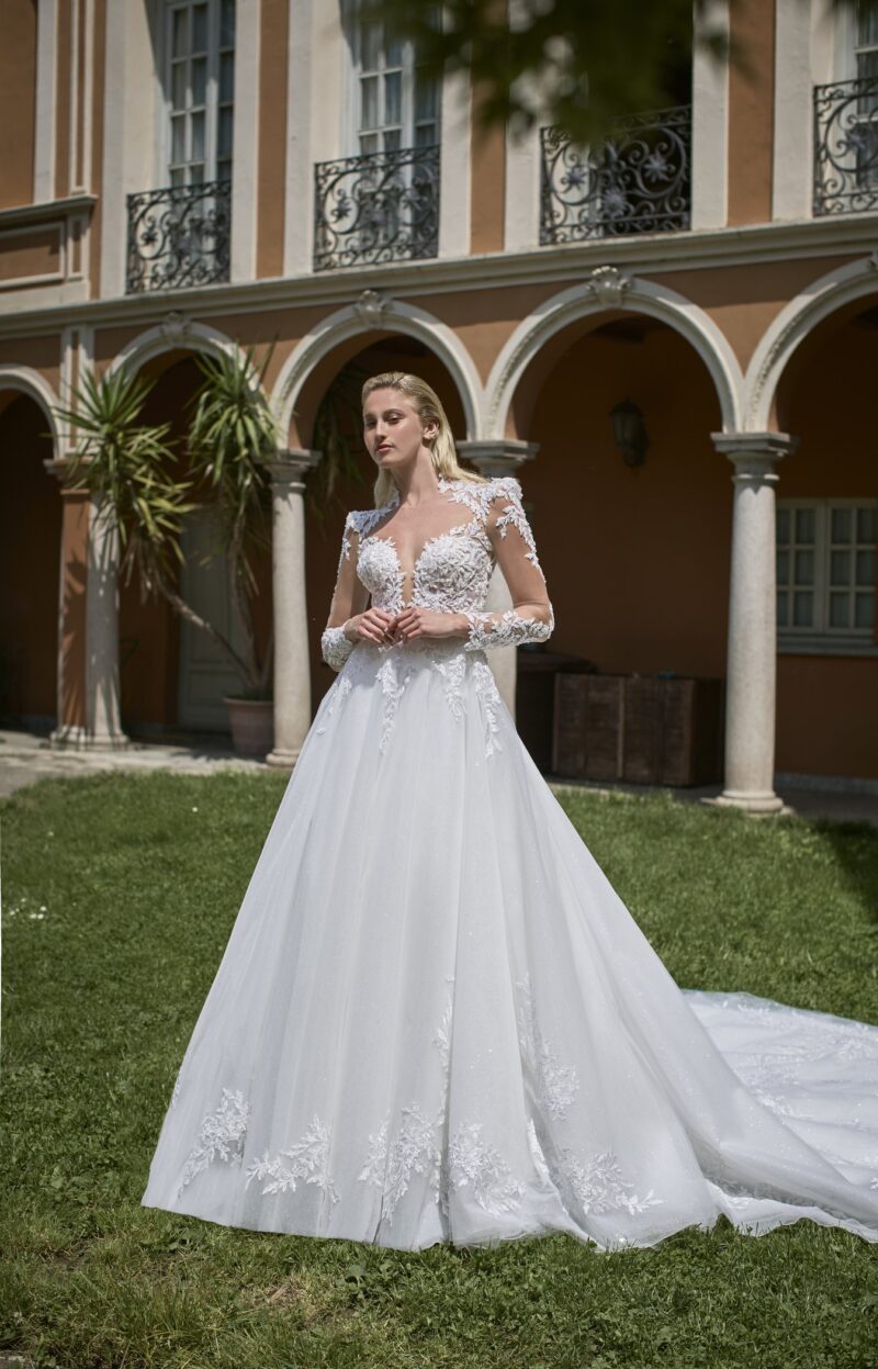 Abiti Sposa_Pizzo e Romantico_4412_VELA SPOSA