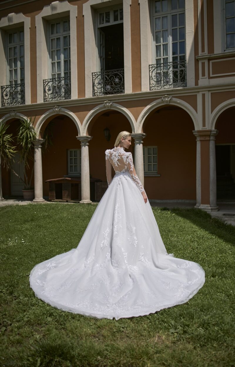 Abiti Sposa_Pizzo e Romantico_4412_VELA SPOSA