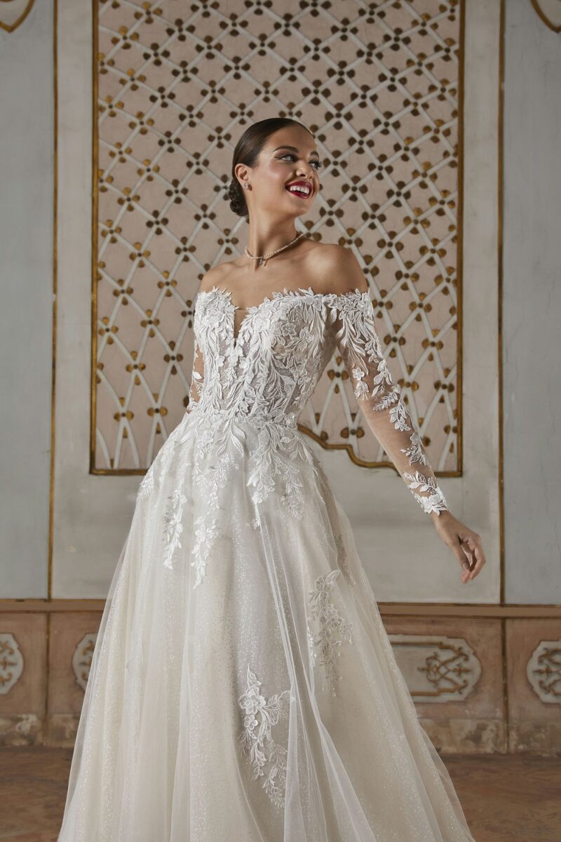 Abiti Sposa_Pizzo e Romantico_8224_DEMETRIOS