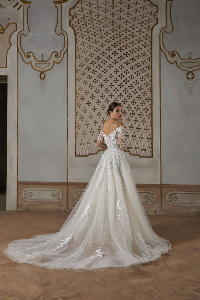 Abiti Sposa_Pizzo e Romantico_8224_DEMETRIOS