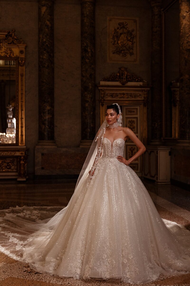 Abiti Sposa_Pizzo e Romantico_DP512_DEMETRIOS