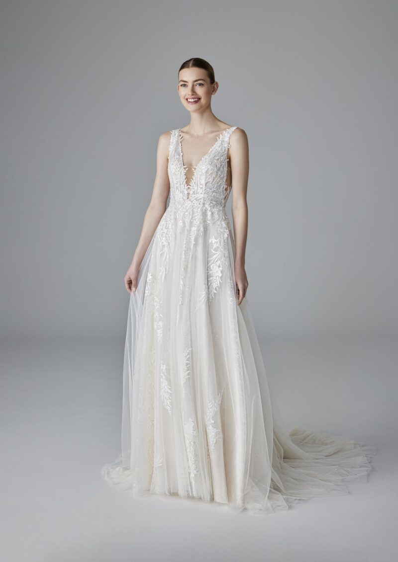 Abiti Sposa_Sirene e Scivolati_LUCIE_PRONOVIAS