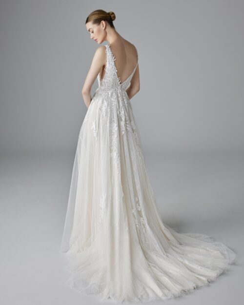 Abiti Sposa_Sirene e Scivolati_LUCIE_PRONOVIAS