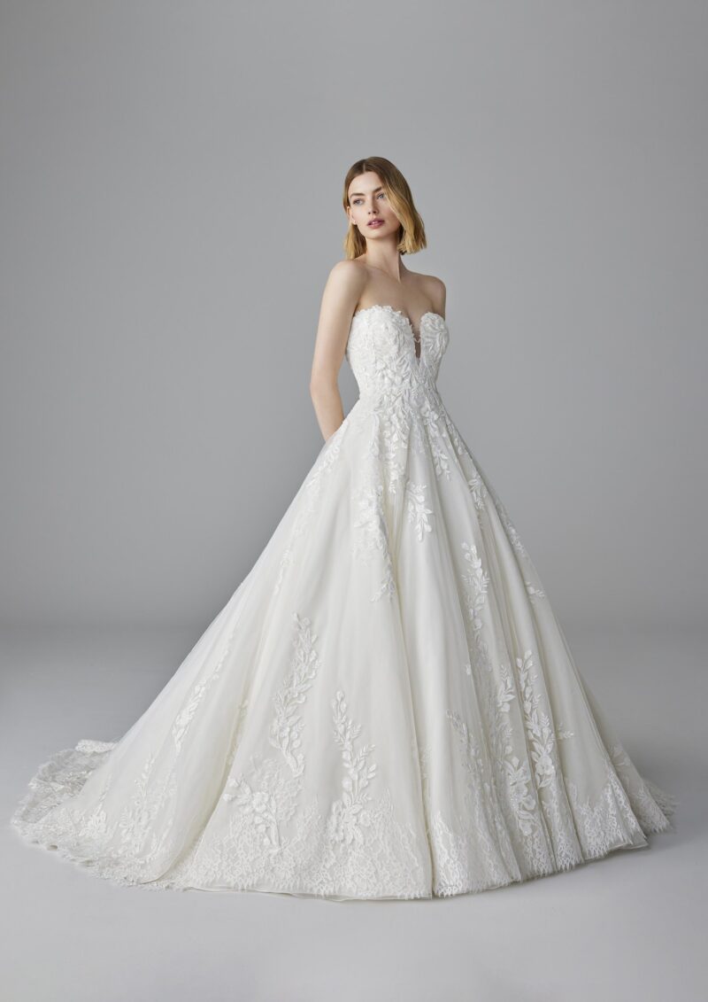 Abiti Sposa_Pizzo e Romantico_REMI_PRONOVIAS