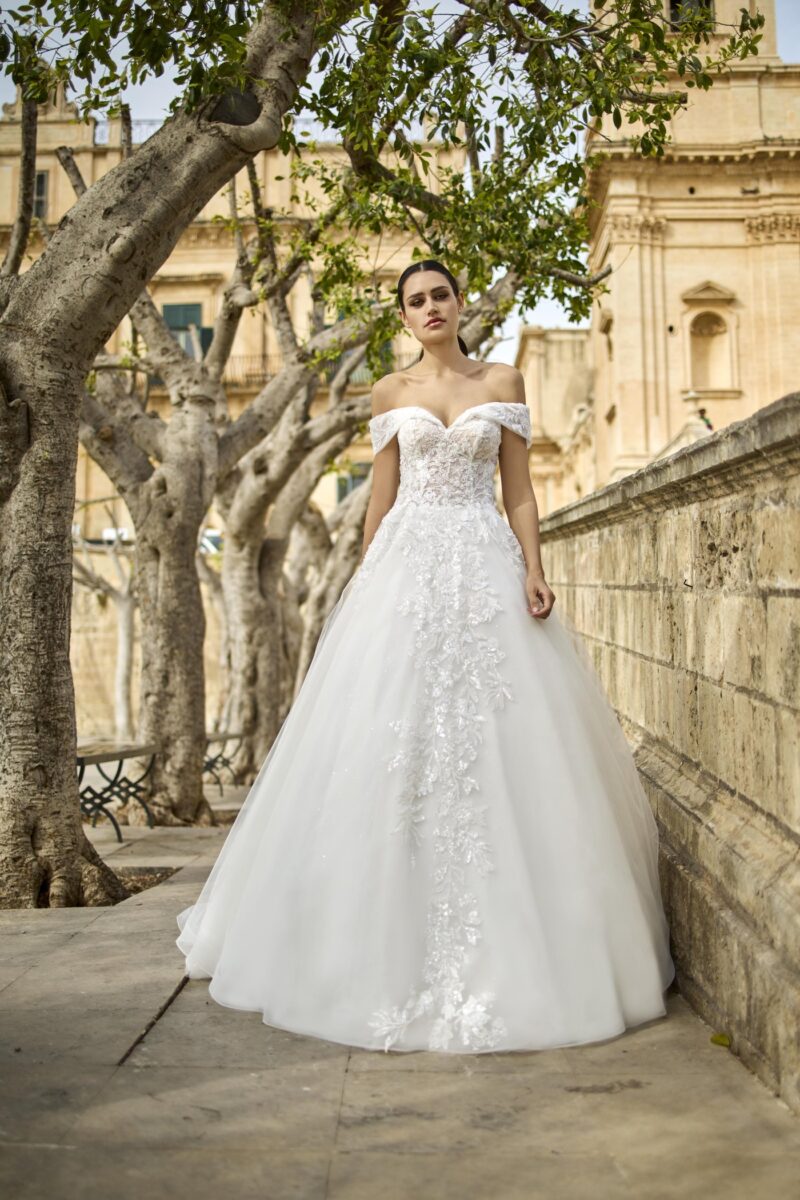 Abiti Sposa_Pizzo e Romantico_STEFANIA_DALIN